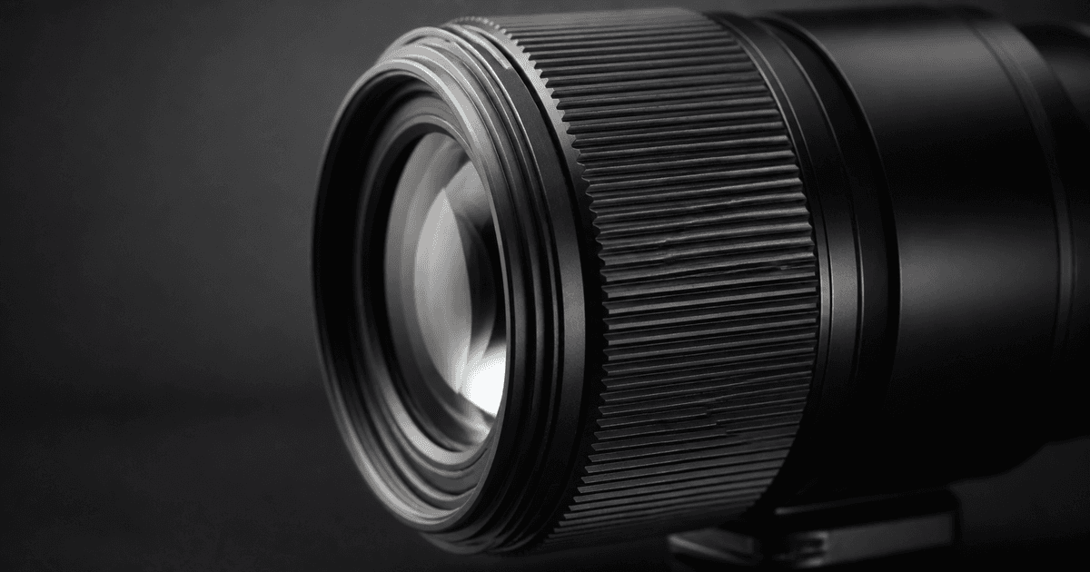 Camera focus ring turning product video prompt guide cover